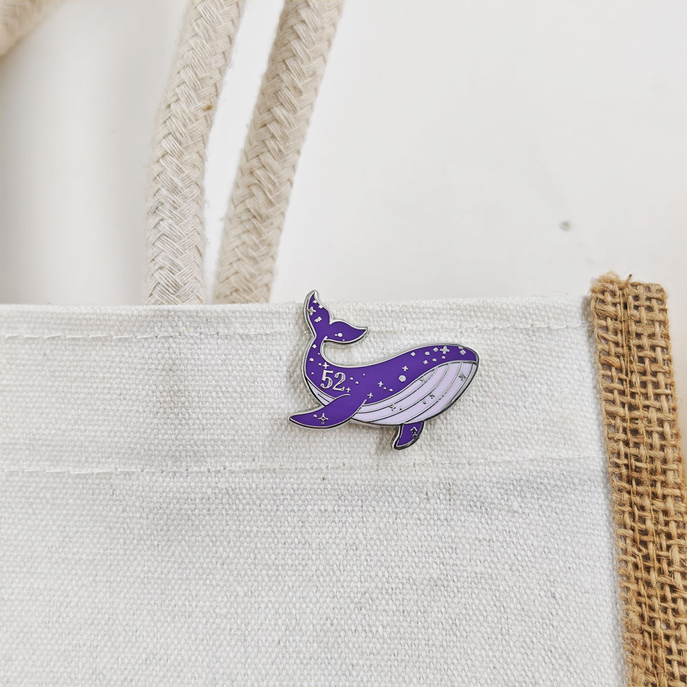 K팝 아미 52헤르츠 외로운 고래 에나멜 핀 보라색 별 - Embroidery Whale 리뷰 및 가격