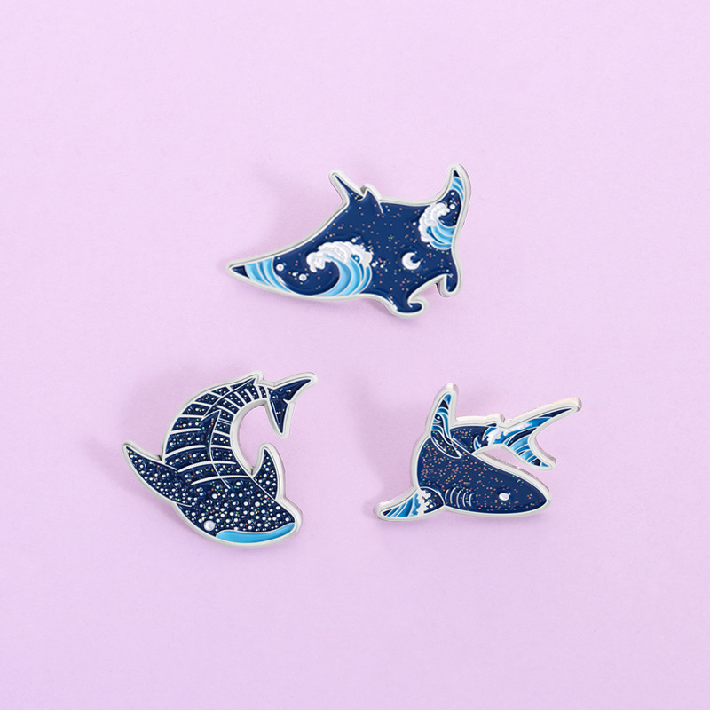 만화 해양 생물 에나멜 핀 창의적인 상어 고래 브로치  - Embroidery Whale 리뷰 및 가격
